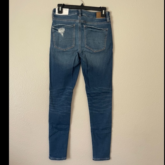 American Eagle Next Level Stretch HiRise Jeggings Distressed Size 2 Short Length - Picture 2 of 4